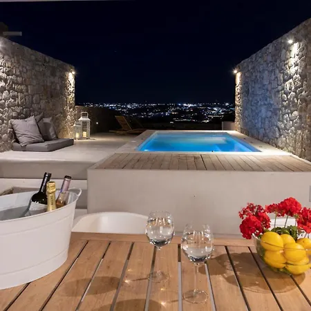 Mykonos Actor's Villa. 2 Bdrs, Private Mini-pool Villa Mykonos Town