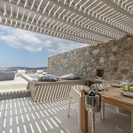 Mykonos Actor's Villa. 2 Bdrs, Private Mini-pool *