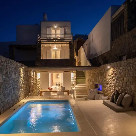 Villa Mykonos Actor's Villa. 2 Bdrs, Private Mini-pool *